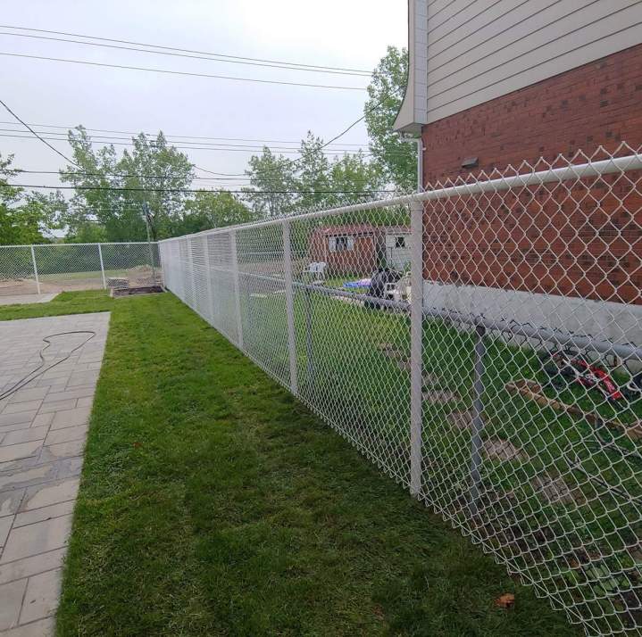 Clôtures à maille de chaînes Montréal